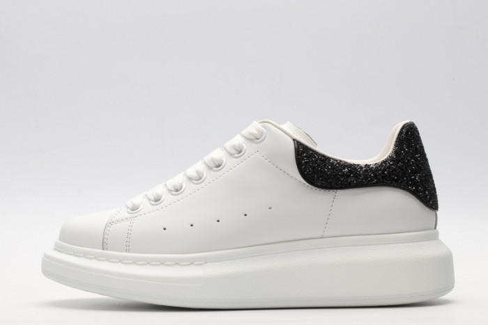A1exa*der Mcqv*en SNEAKERS MC5563-048