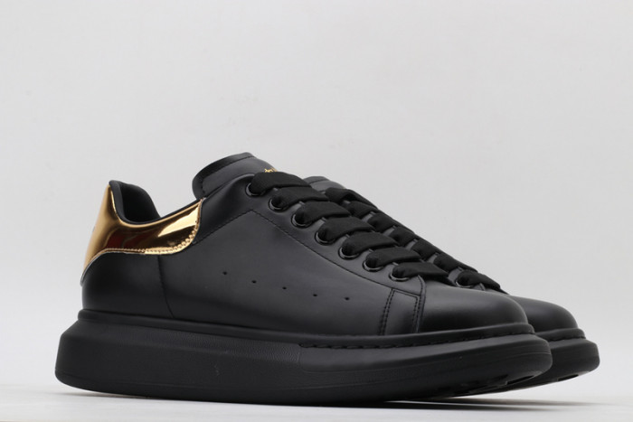 A1exa*der Mcqv*en SNEAKERS MC5563-065