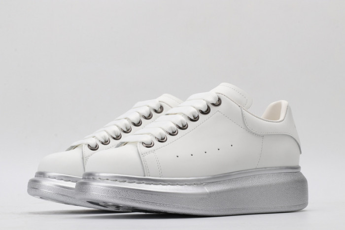 A1exa*der Mcqv*en SNEAKERS MC5563-072