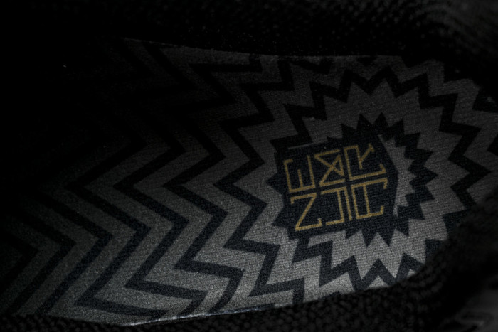 nike Neymar Jr. x Shox TL 
