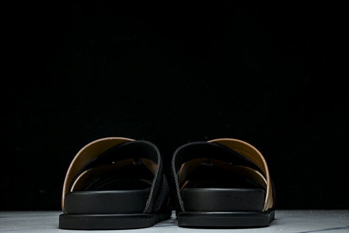 He*mes Slide CU526-2193