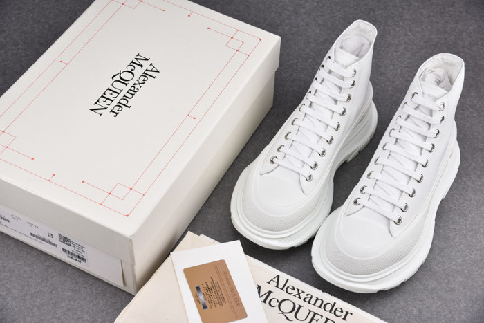 A1exa*der Mcqv*en SNEAKERS
