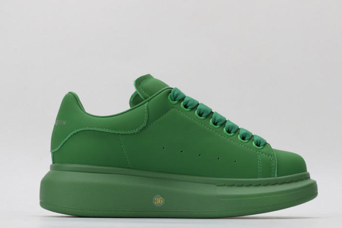 A1exa*der Mcqv*en SNEAKERS