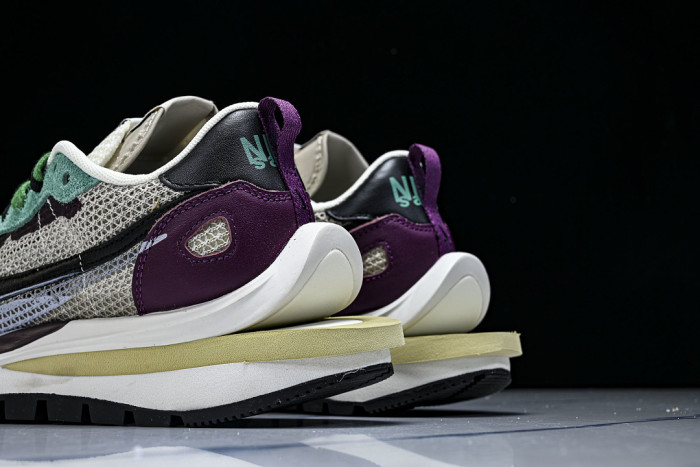 sacai x Nike VaporWaffle SP 