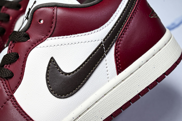 Air Jordan 1 Low SE 