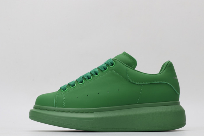 A1exa*der Mcqv*en SNEAKERS