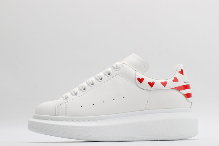 A1exa*der Mcqv*en SNEAKERS
