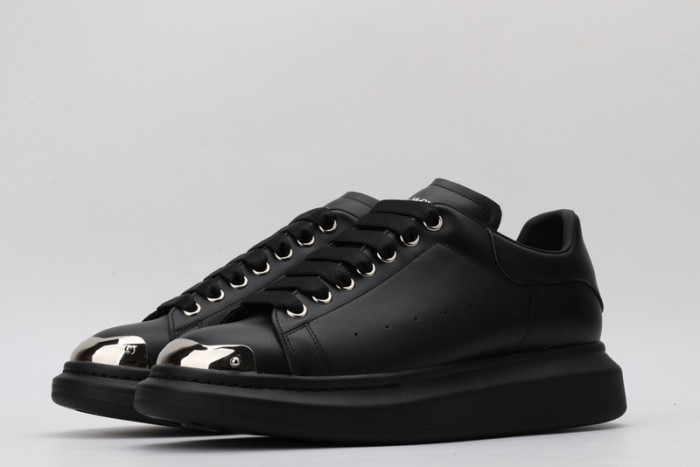 A1exa*der Mcqv*en SNEAKERS MC5563-059