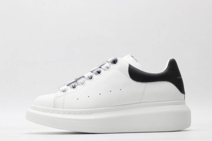 A1exa*der Mcqv*en SNEAKERS MC5563-073