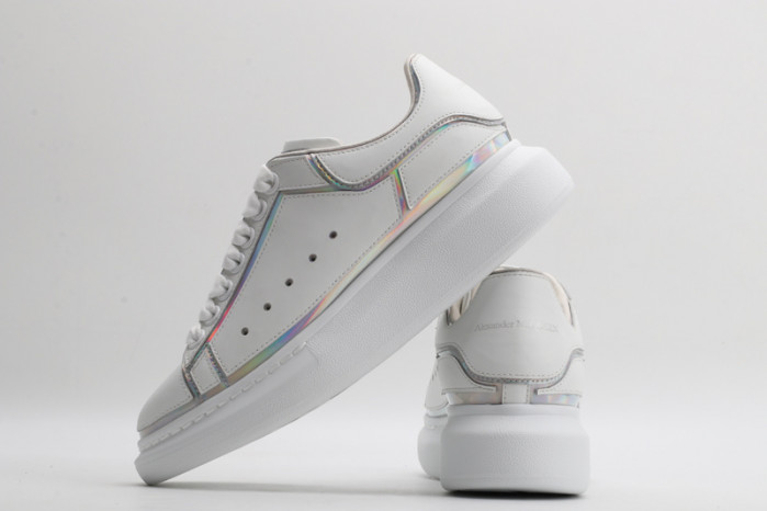A1exa*der Mcqv*en SNEAKERS
