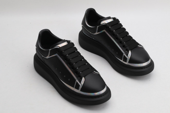 A1exa*der Mcqv*en SNEAKERS