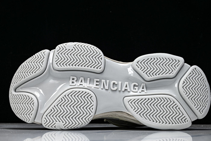 BLCG SNEAKER TRIPLE.S SNEAKERS WTRS2919