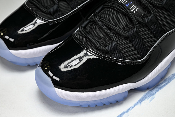 Air Jordan 11 Retro 