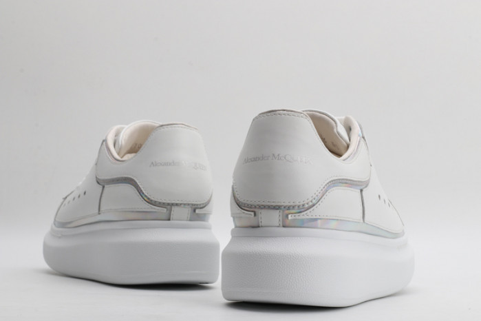 A1exa*der Mcqv*en SNEAKERS