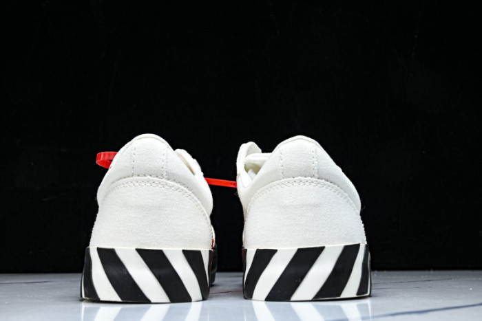 SNEAKER VUL022
