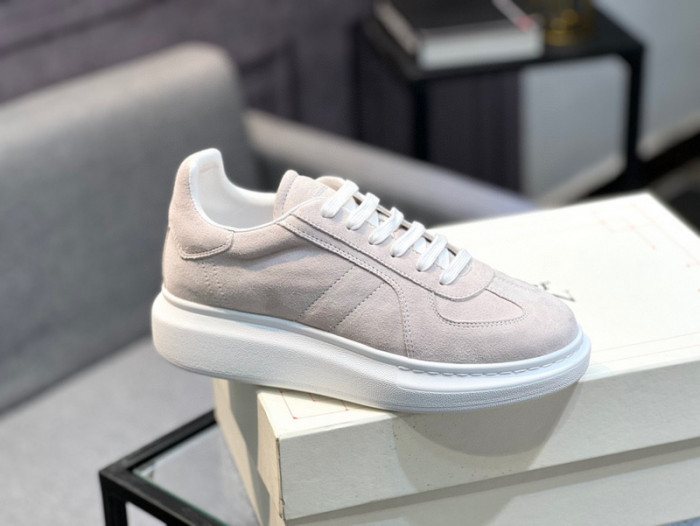 A1EXANDER M*QUEEN SNEAKERS WHGP7-67