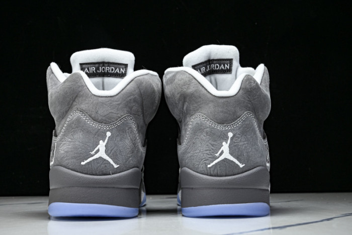 Air Jordan 5 Retro Wolf Grey DD0587-002
