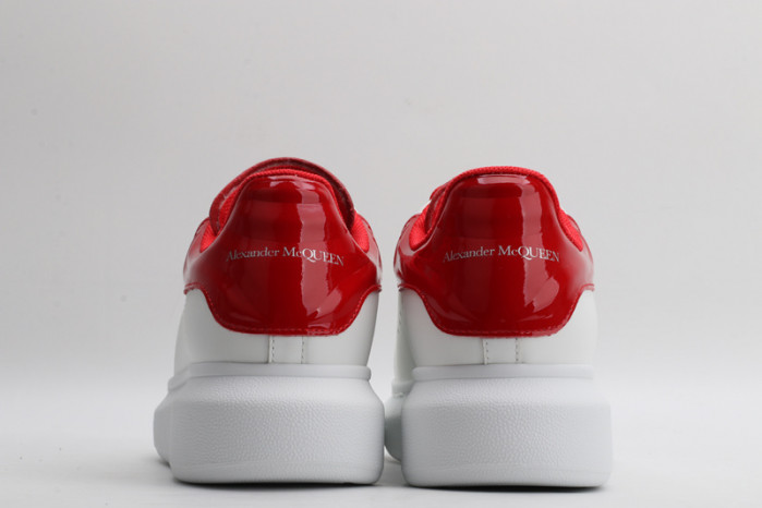A1exa*der Mcqv*en SNEAKERS
