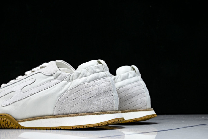 HER*MES SNEAKER HM1028-061