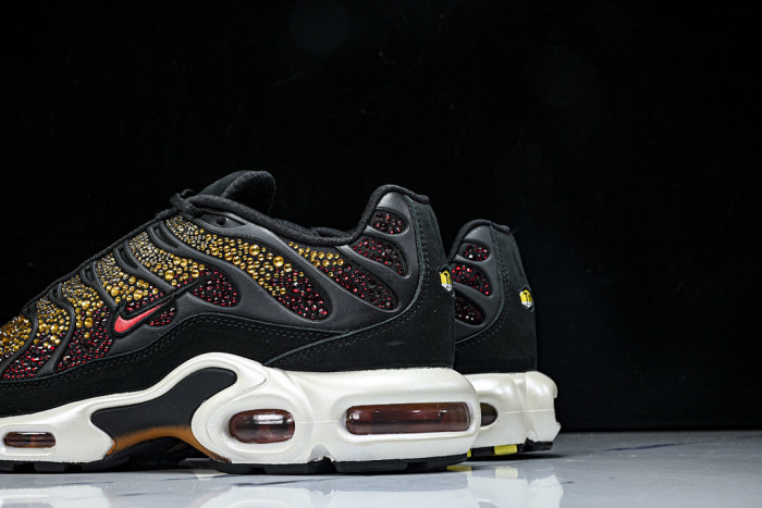 Nike Air Max Plus Swarovski Sunset FZ9042-001