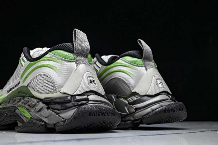 BLCG SNEAKER TRIPLE.S SNEAKERS WTRS21133
