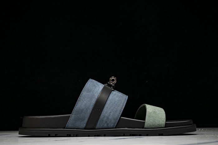 He*mes Slide CU526-2196