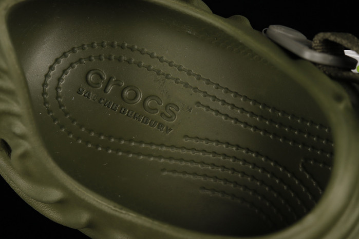 Salehe Bembury x Cr0c5 Polle x Clog "Army Green"