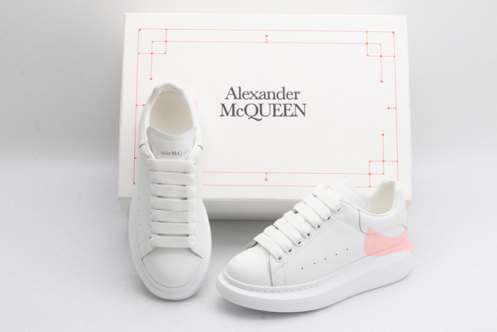 A1exa*der Mcqv*en SNEAKERS MC5563-030