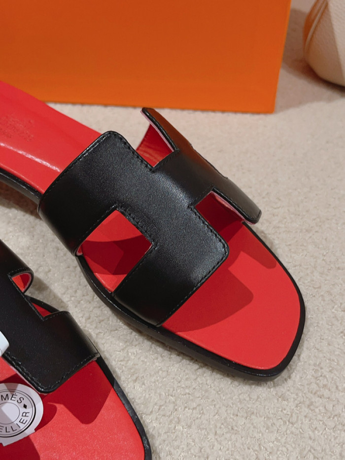 He*mes Slide CU526-2136