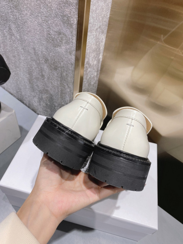 MM MM-028