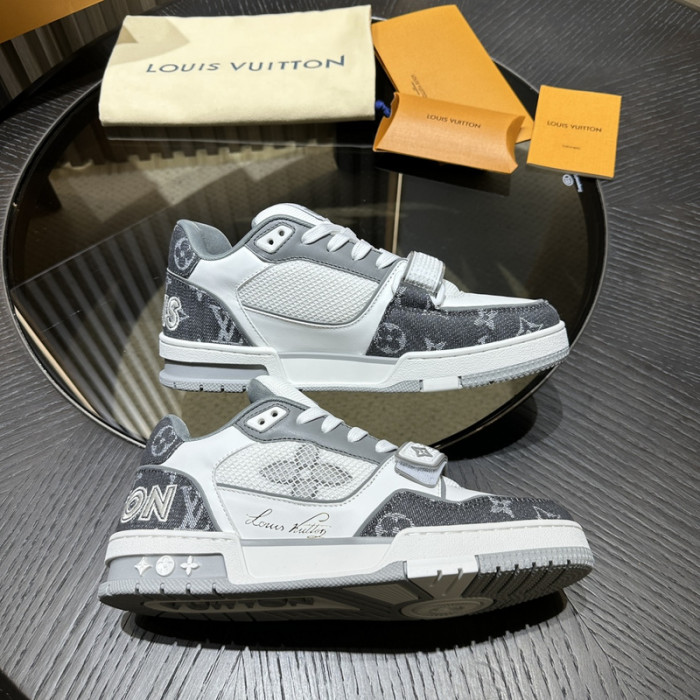 1V SNEAKERS 1V0425-156