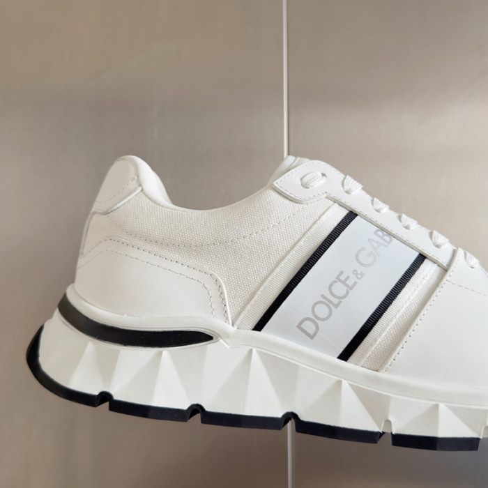 D.G. Sneakers DG210-198