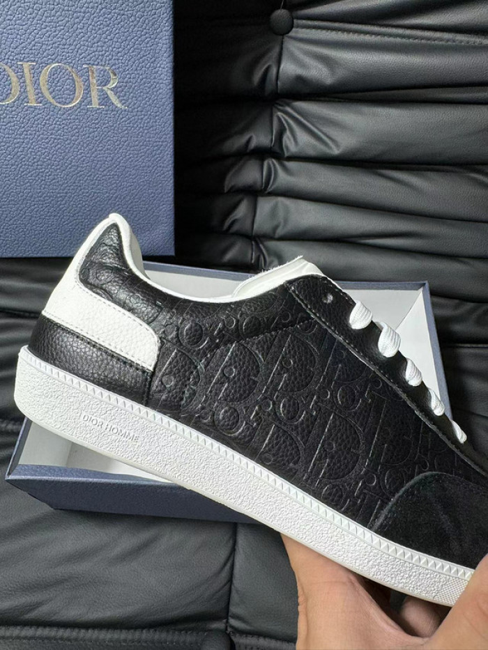 D10R SHOES D896-148