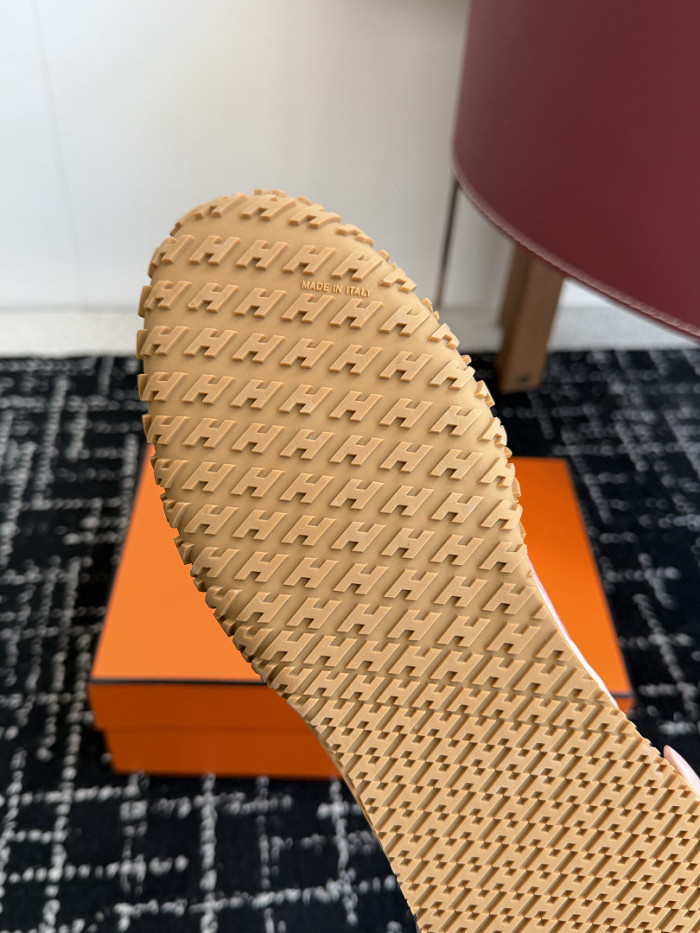 HER*MES SNEAKER HM1028-206