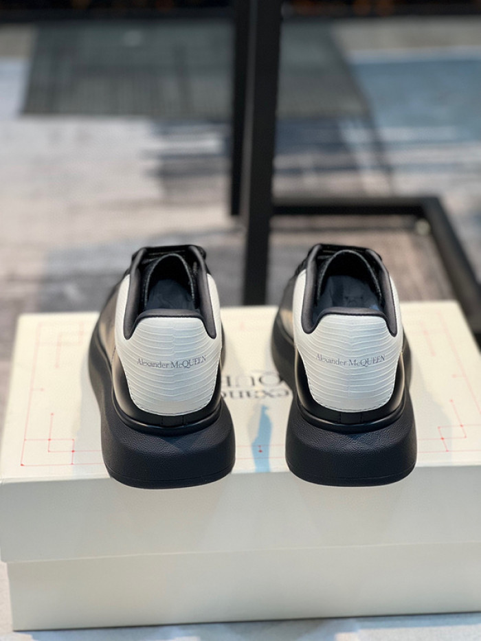 A1EXANDER M*QUEEN SNEAKERS WHGP7-79