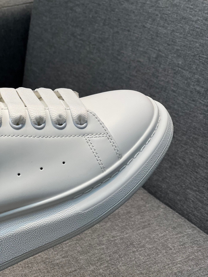 A1EXANDER M*QUEEN SNEAKERS WHGP7-80