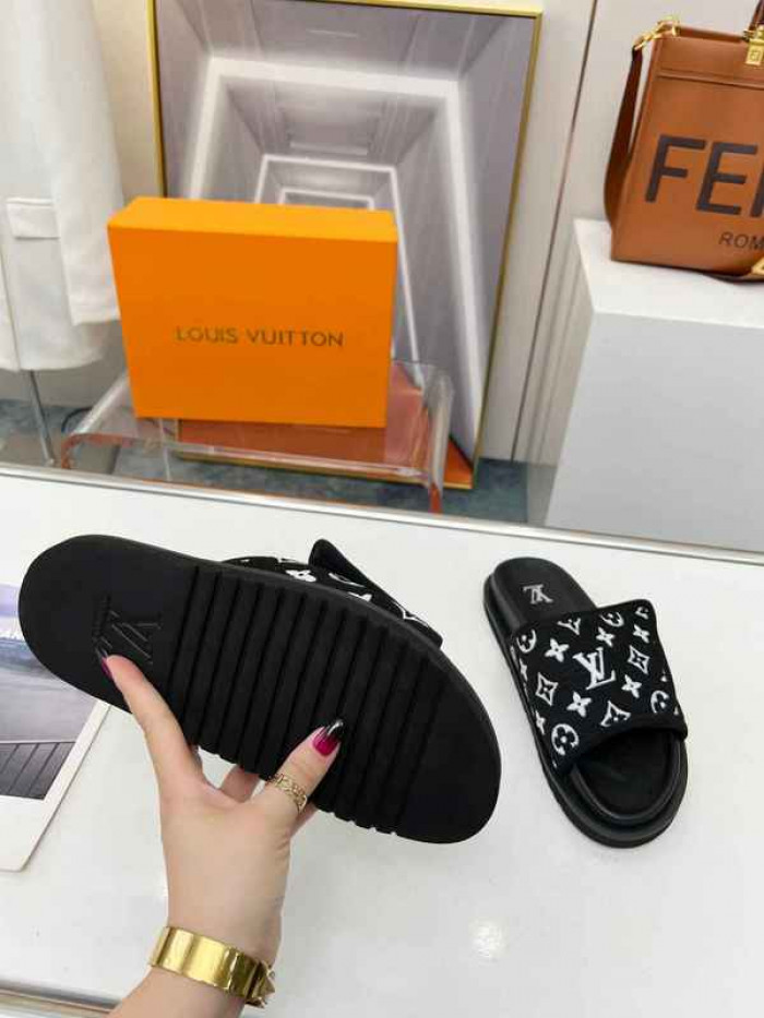 1*V SLIPPERS 11V0107-030