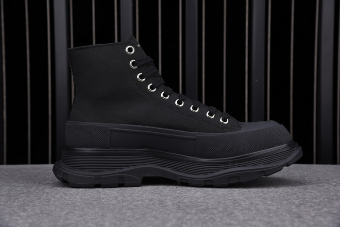 A1exa*der Mcqv*en SNEAKERS