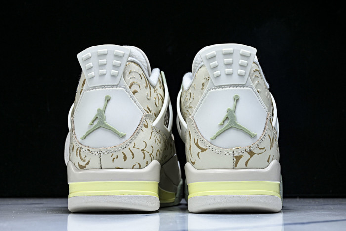 Air Jordan 4 Retro SE 