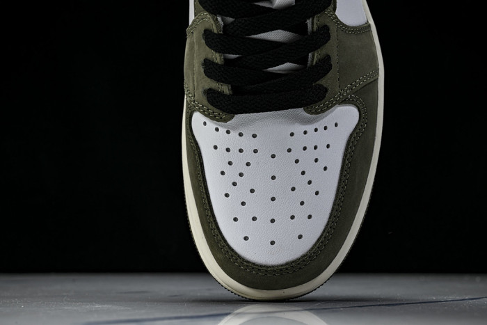 Air Jordan 1 Retro Low OG Medium Olive HQ6998-200