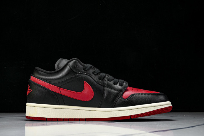 Air Jordan 1 Low Bred Sail DC0774-061