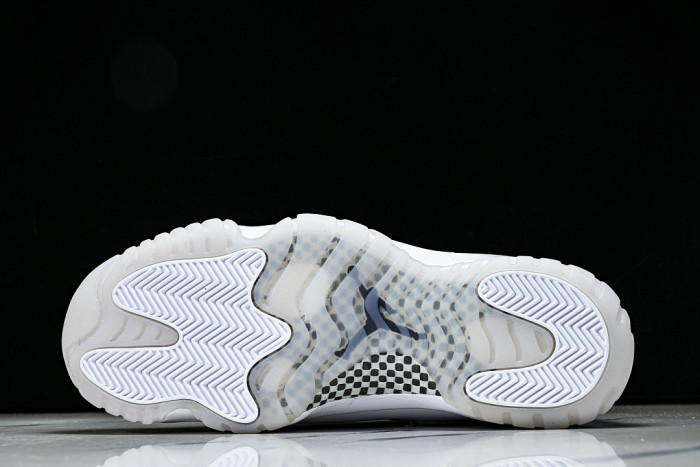 Comme des GarçOns x Air Jordan 11 Retro 