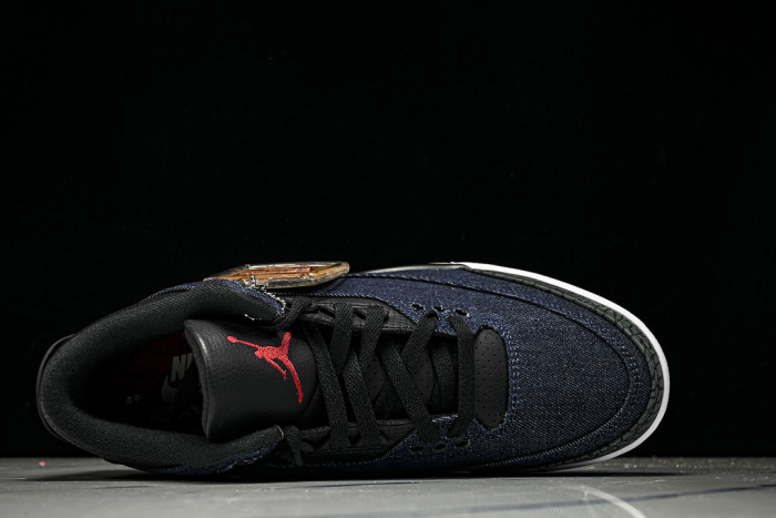 Air Jordan 3 x Levi