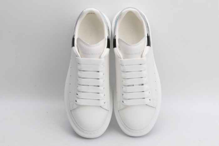 A1exa*der Mcqv*en SNEAKERS