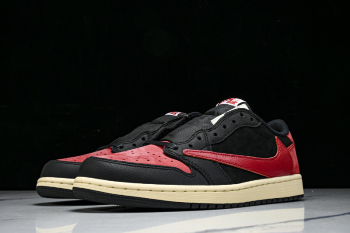 Travis Scott x Air Jordan 1 Low Bred DM7866-061