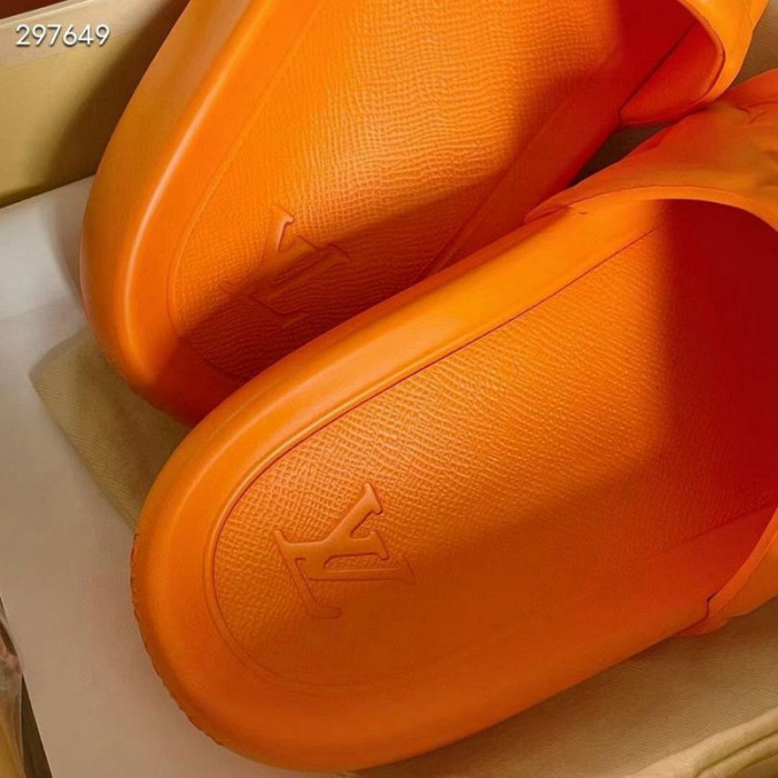 1*V SLIPPERS 11V0107-036