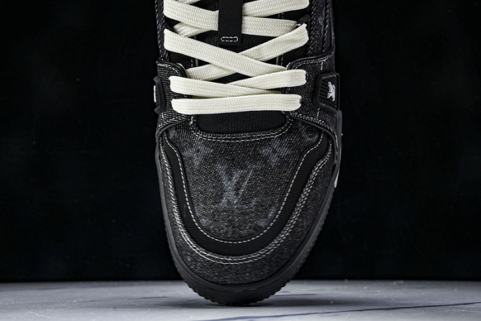 1V TRAINER 1V0425-335