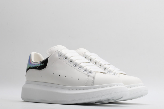 A1exa*der Mcqv*en SNEAKERS