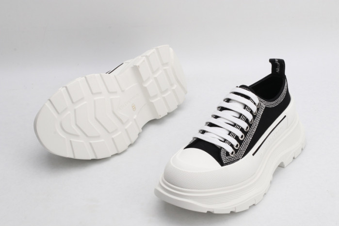 A1exa*der Mcqv*en SNEAKERS MC0518003