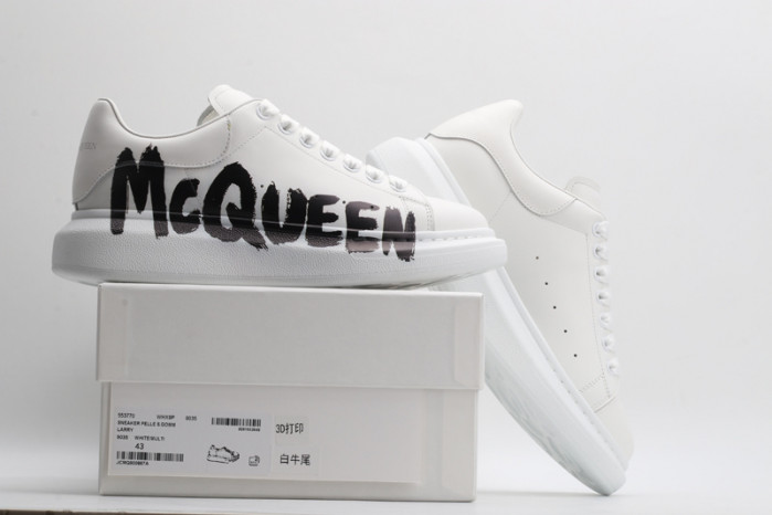 A1exa*der Mcqv*en SNEAKERS
